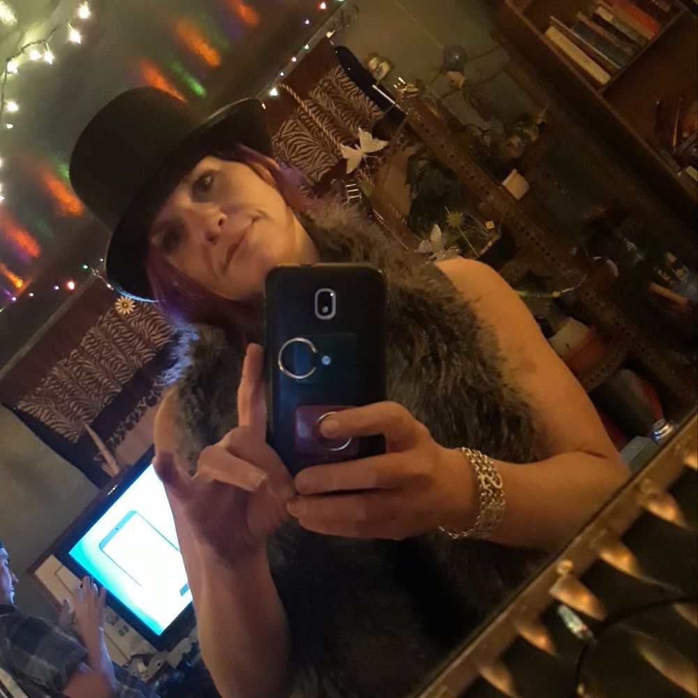 Meet your Posher, Jennifer